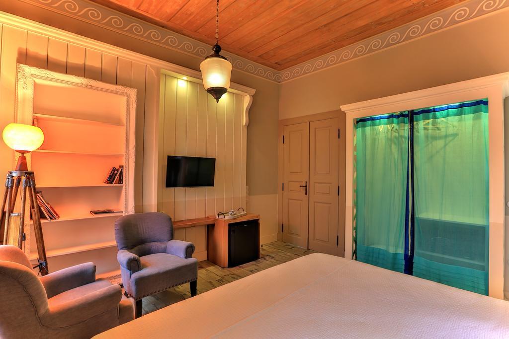 1850 Hotel Kemalpasa Alaçatı Buitenkant foto
